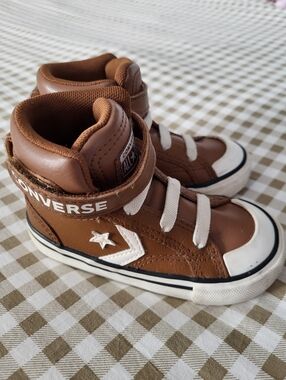 Baby Converse All Star Brown Leather High-Tops With Velcro Strap, Size 6